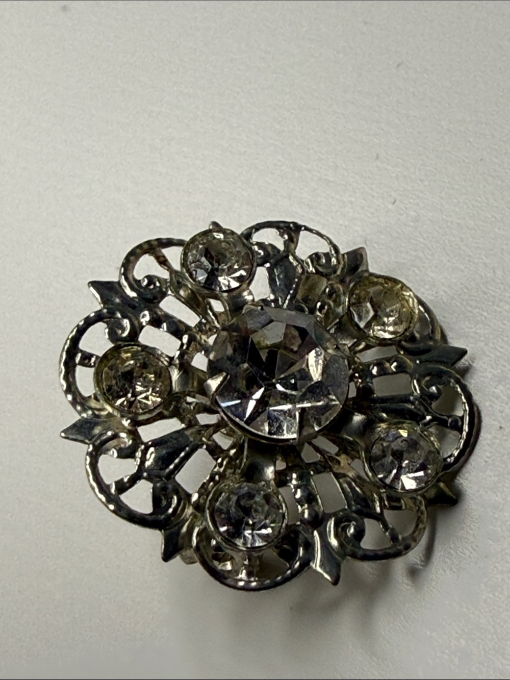 Vintage dainty silver-tone Rhinestone Floral Brooch pin - Picture 2 of 7